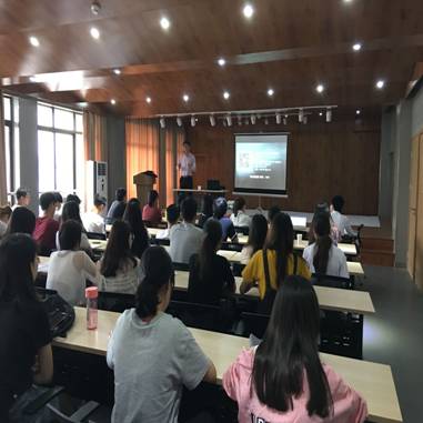 Macintosh HD:Users:malianlian:Desktop:南京理工大学工业设计中心王寒应邀赴吃瓜网
开展学术报告-新闻稿:QQ图片20180529160740.jpg